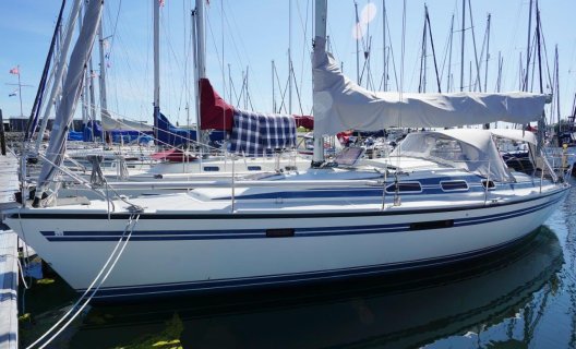 Dehler 35 CWS, Segelyacht for sale by White Whale Yachtbrokers - Willemstad