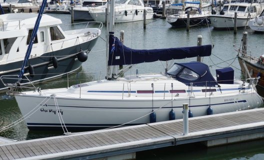 Bavaria 32, Segelyacht for sale by White Whale Yachtbrokers - Willemstad