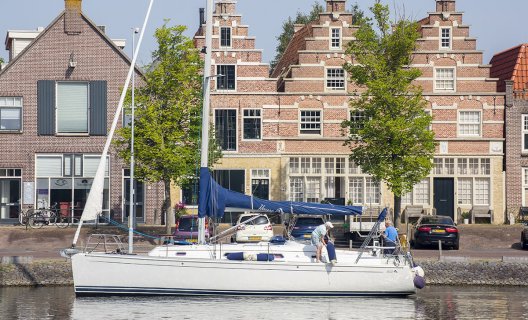 Hanse 370 E, Sailing Yacht for sale by White Whale Yachtbrokers - Enkhuizen