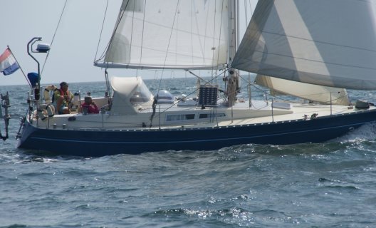 Pieter Beeldsnijder 36, Zeiljacht for sale by White Whale Yachtbrokers - Sneek