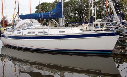 Hallberg Rassy 342, Segelyacht for sale by White Whale Yachtbrokers - Sneek
