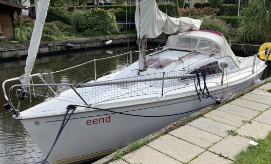 Jeanneau Sunway 25, Sailing Yacht for sale by White Whale Yachtbrokers - Sneek