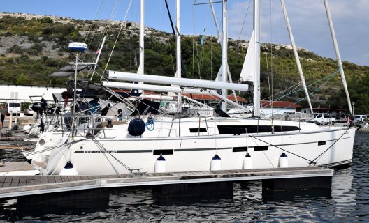 Bavaria 46 Cruiser, Zeiljacht for sale by White Whale Yachtbrokers - Finland