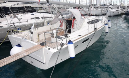 Cobra 38, Zeiljacht for sale by White Whale Yachtbrokers - Croatia
