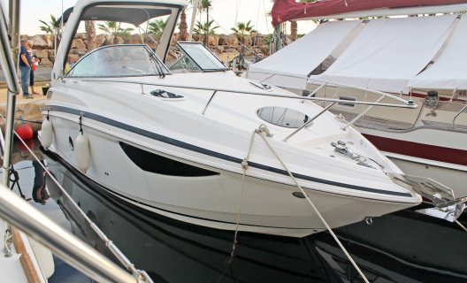 Regal 28 Express, Motoryacht for sale by White Whale Yachtbrokers - Almeria