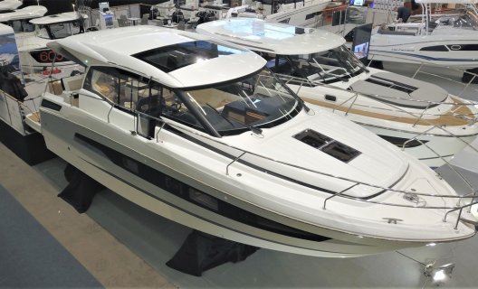 Jeanneau NC 37, Motorjacht for sale by White Whale Yachtbrokers - Finland