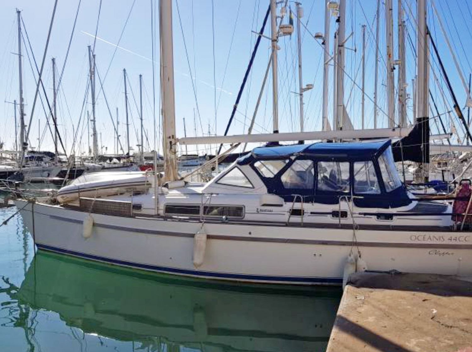 Beneteau Oceanis Clipper 44 Cc motorboot | White Whale Yachtbrokers