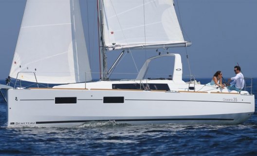 Beneteau Oceanis 35, Zeiljacht for sale by White Whale Yachtbrokers - Willemstad