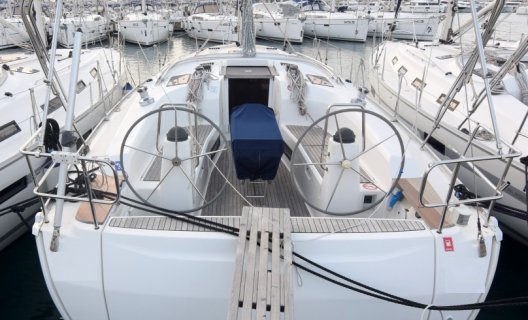Bavaria 40 Cruiser, Sailing Yacht for sale by White Whale Yachtbrokers - Croatia