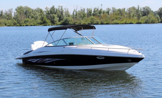 Rinker 262 Captiva Cuddy, Speedboat and sport cruiser for sale by White Whale Yachtbrokers - Limburg
