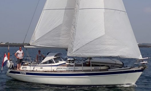 Hallberg Rassy 36 Mk II, Sailing Yacht for sale by White Whale Yachtbrokers - Willemstad