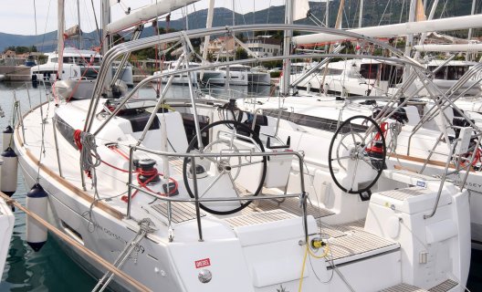 Jeanneau Sun Odyssey 409, Sailing Yacht for sale by White Whale Yachtbrokers - Croatia