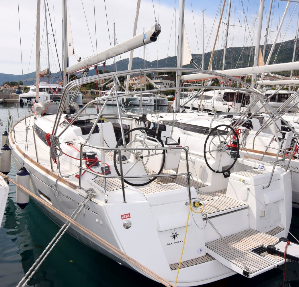 jeanneau 409 sailboat