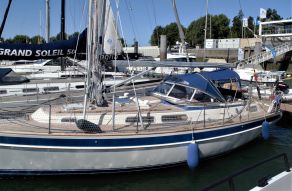 Hallberg Rassy R36