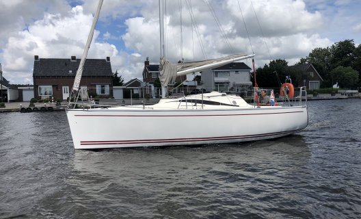 Delphia 26, Zeiljacht for sale by White Whale Yachtbrokers - Vinkeveen