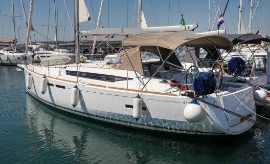 Jeanneau Sun Odyssey 419, Zeiljacht for sale by White Whale Yachtbrokers - Croatia