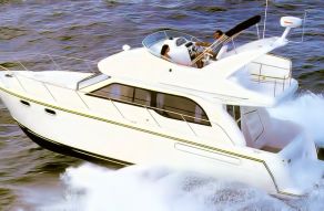 Bayliner 3488 Command Bridge