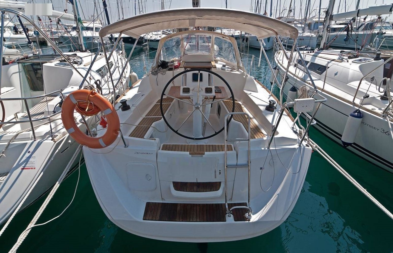 sailboatdata jeanneau 33i