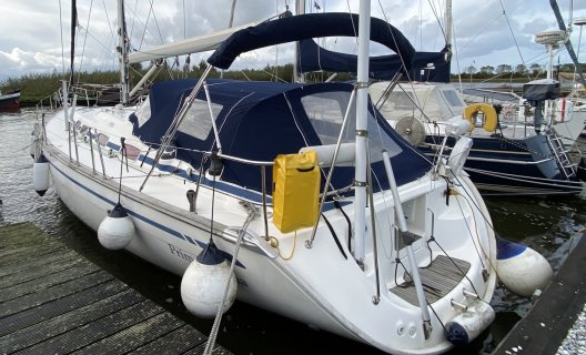 Bavaria 46 Cruiser, Segelyacht for sale by White Whale Yachtbrokers - Sneek