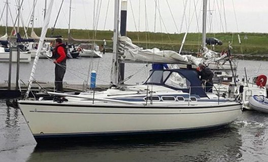 Dehler 35 Cruiser, Segelyacht for sale by White Whale Yachtbrokers - Sneek