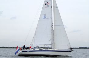 Hallberg Rassy 34