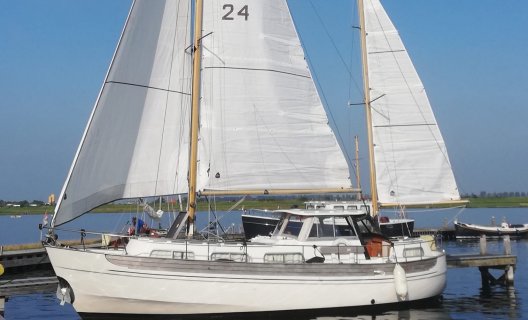 Prior Coaster Motorsailer 33, Segelyacht for sale by White Whale Yachtbrokers - Willemstad