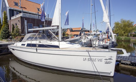Bavaria 34-3, Zeiljacht for sale by White Whale Yachtbrokers - Enkhuizen