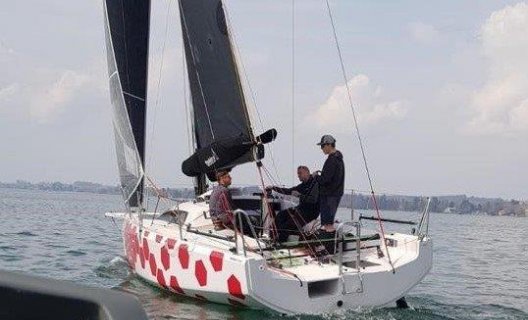 Dehler 30 OD, Zeiljacht for sale by White Whale Yachtbrokers - Willemstad