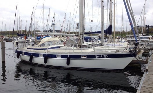 Hallberg Rassy 352 Scandinavia, Segelyacht for sale by White Whale Yachtbrokers - Enkhuizen