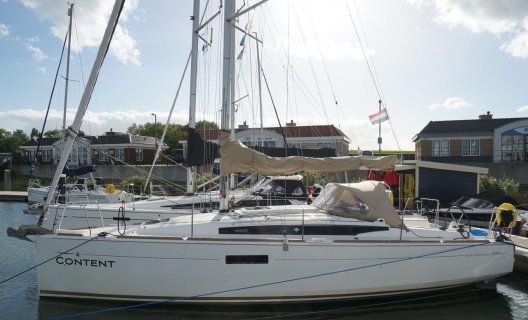 Jeanneau Sun Odyssey 349, Segelyacht for sale by White Whale Yachtbrokers - Willemstad