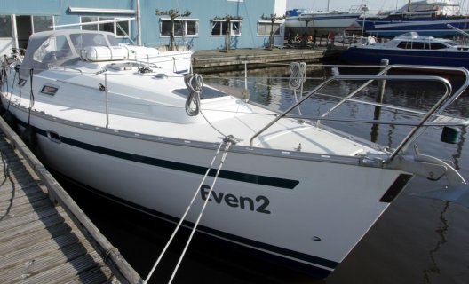 Bavaria 32 Holiday, Segelyacht for sale by White Whale Yachtbrokers - Sneek