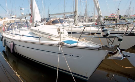 Bavaria 44-3, Sailing Yacht for sale by White Whale Yachtbrokers - Sneek