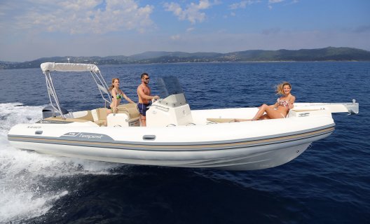 Capelli Tempest 770 Topline, RIB and inflatable boat for sale by White Whale Yachtbrokers - Willemstad