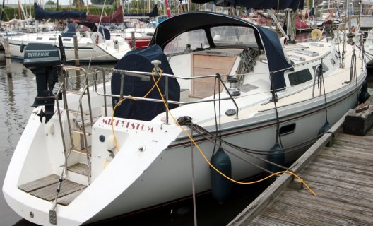 Catalina 42, Segelyacht for sale by White Whale Yachtbrokers - Sneek