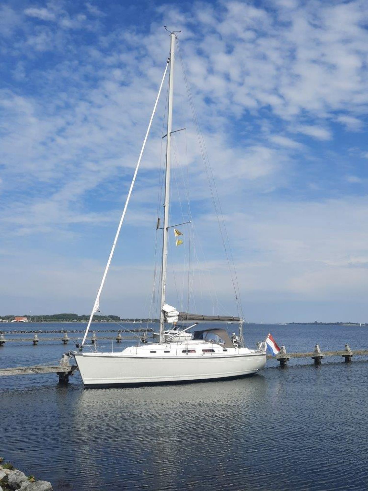 hanse 371 sailboat