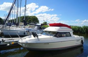 Bayliner 2556 Flybridge