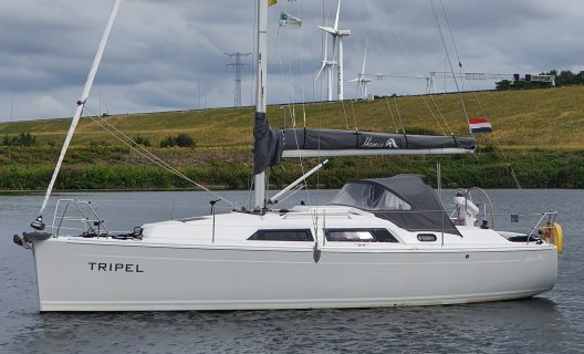 Hanse 325, Segelyacht for sale by White Whale Yachtbrokers - Willemstad