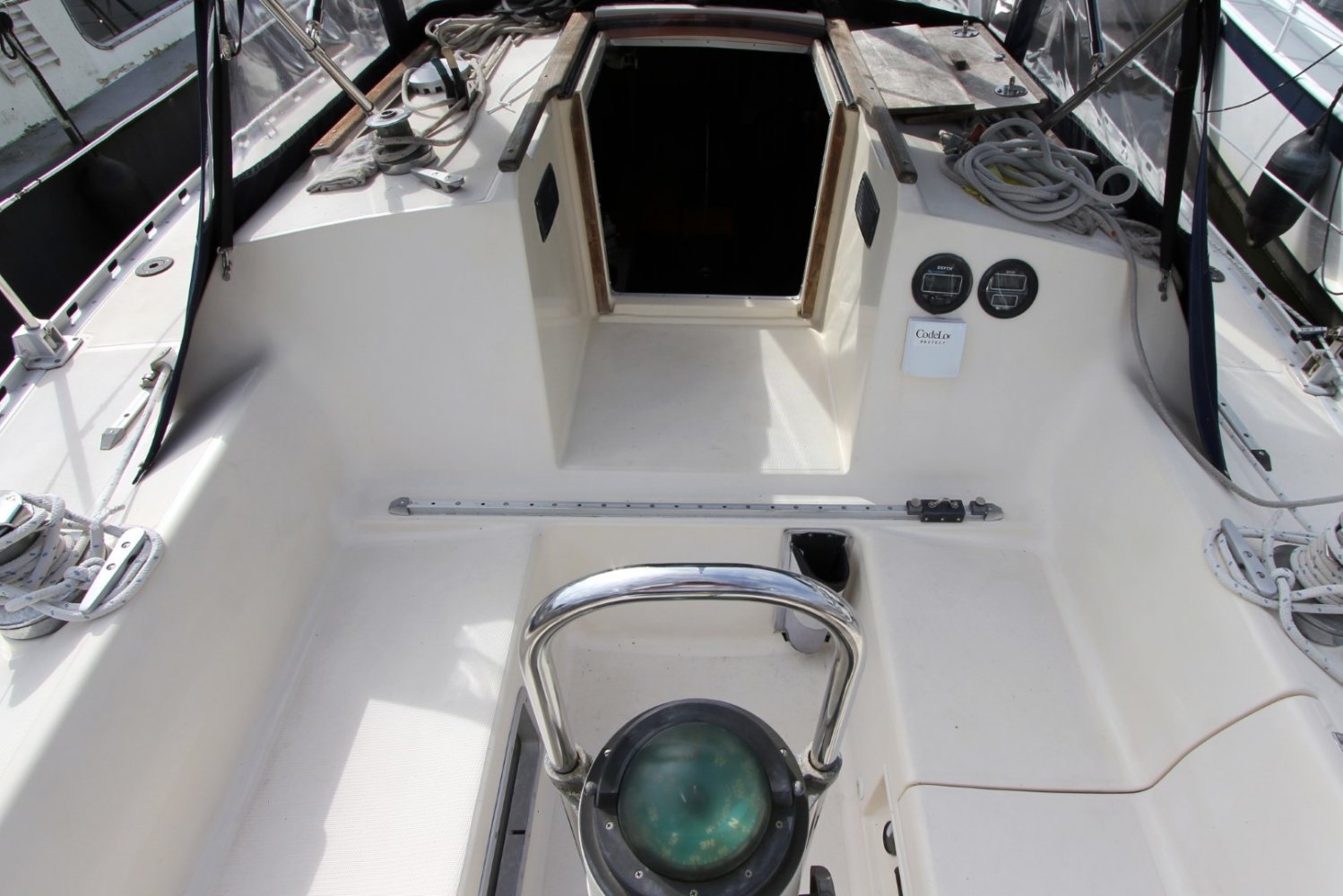 Jeanneau Attalia 32 Swing Keel sailboat for sale White Whale Yachtbrokers