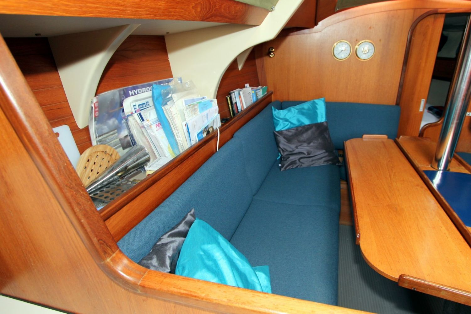 Jeanneau Attalia 32 Swing Keel sailboat for sale White Whale Yachtbrokers