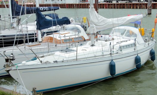 Victoire 933, Segelyacht for sale by White Whale Yachtbrokers - Sneek