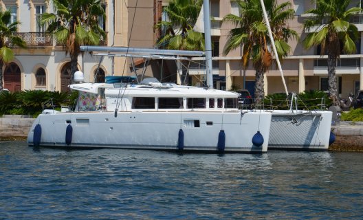 Lagoon 450 F Owners Version, Multihull sailing boat for sale by White Whale Yachtbrokers - Almeria