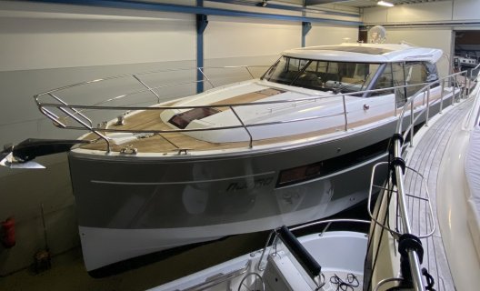 Jeanneau NC 14, Motorjacht for sale by White Whale Yachtbrokers - Lemmer