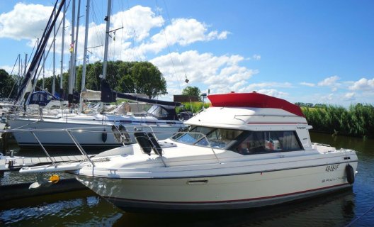 Bayliner 2556 Flybridge, Motorjacht for sale by White Whale Yachtbrokers - Willemstad