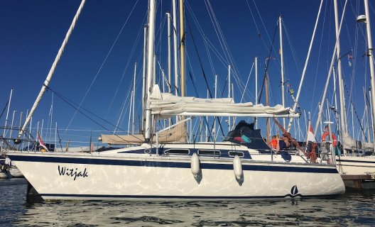 Friendship 33, Sailing Yacht for sale by White Whale Yachtbrokers - Enkhuizen