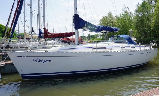 Dufour 36 Classic - 3 Cabin, Zeiljacht for sale by White Whale Yachtbrokers - Willemstad
