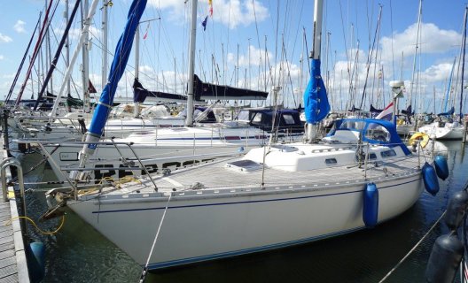 Spirit 36, Sailing Yacht for sale by White Whale Yachtbrokers - Willemstad