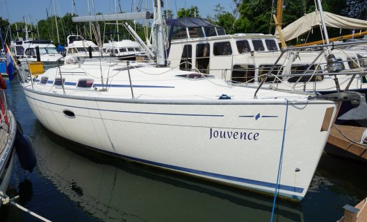 Bavaria 33 Cruiser, Zeiljacht for sale by White Whale Yachtbrokers - Willemstad