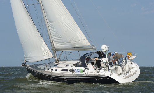 Catalina 470, Zeiljacht for sale by White Whale Yachtbrokers - Enkhuizen