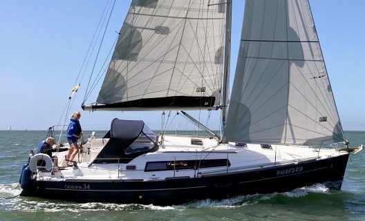 Beneteau Oceanis 34, Zeiljacht for sale by White Whale Yachtbrokers - Willemstad