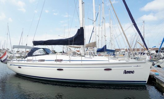 Bavaria 39 Cruiser, Zeiljacht for sale by White Whale Yachtbrokers - Willemstad